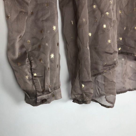 Bisou Bisou Sheer Top with Metallic Detail! - Picture 4 of 5